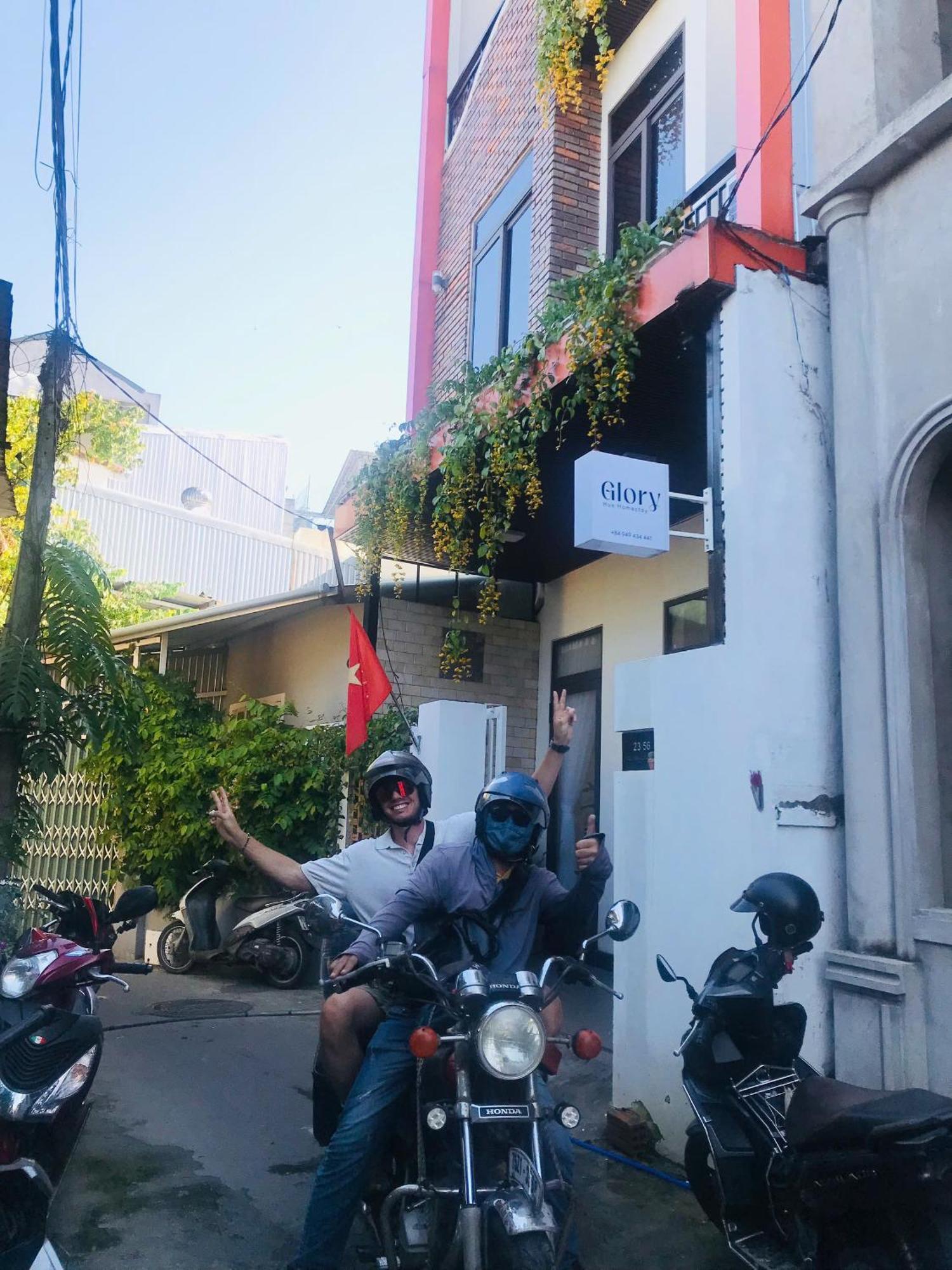 Glory Hue Homestay Bagian luar foto