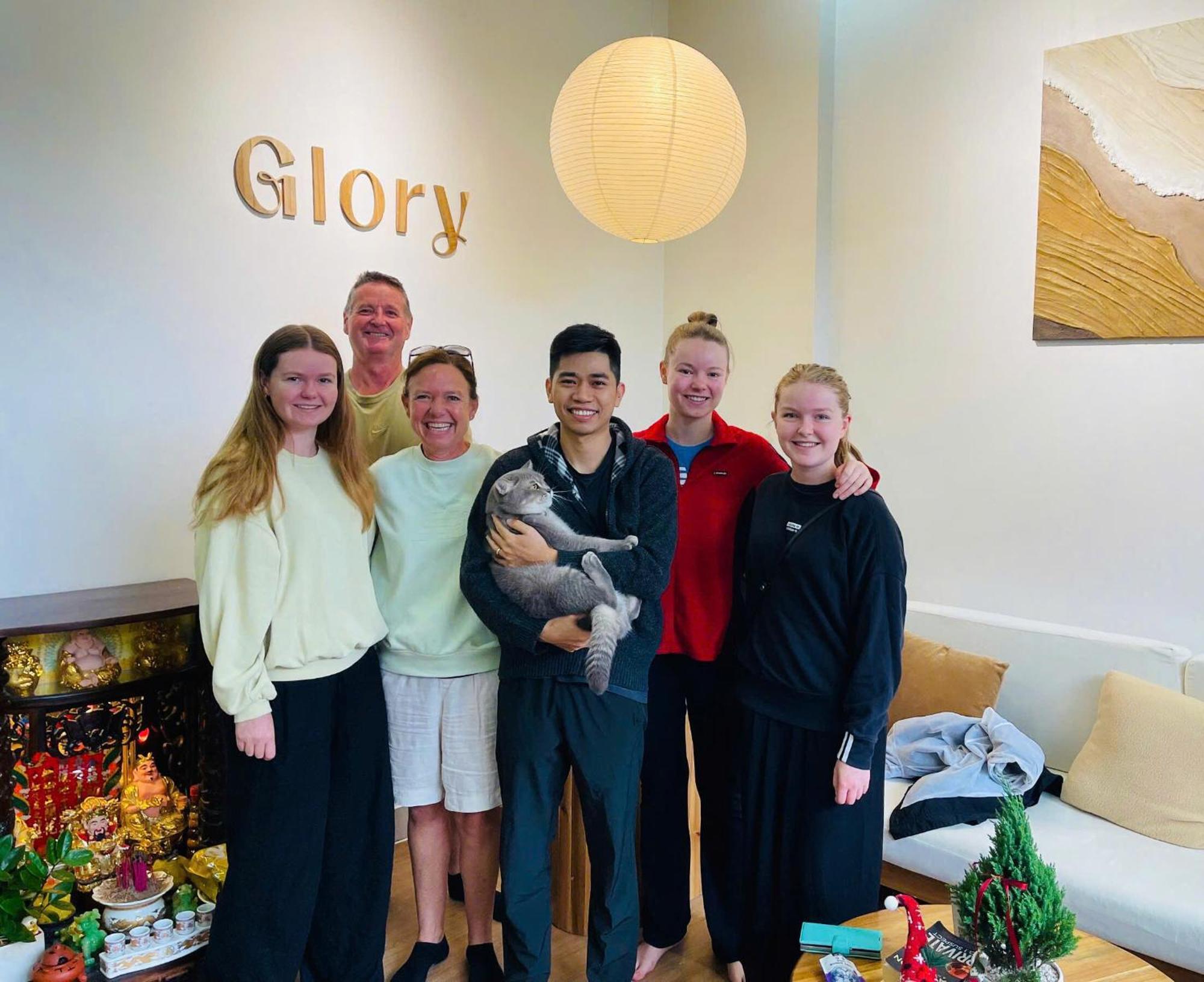 Glory Hue Homestay Bagian luar foto