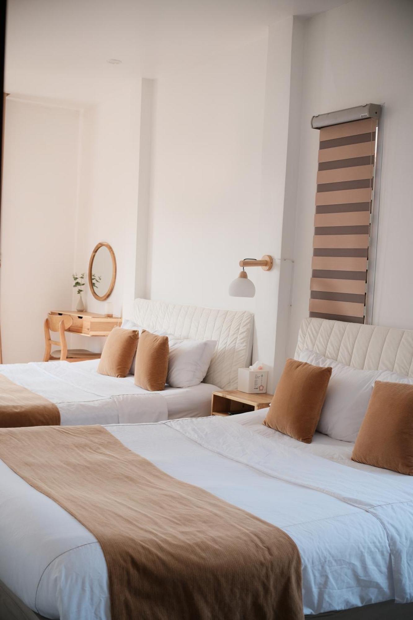 Glory Hue Homestay Bagian luar foto